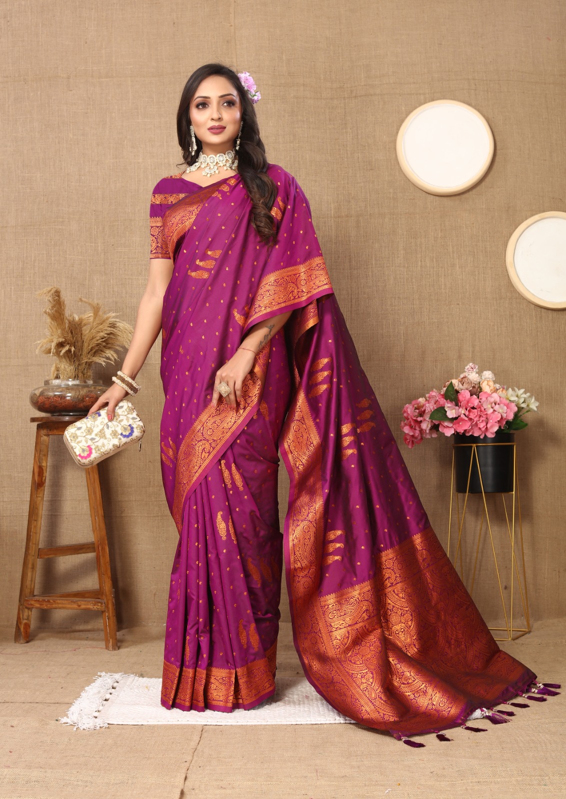 Soft Silk with Copper zari weaving design with border and Teasels pallu sari for women online sale