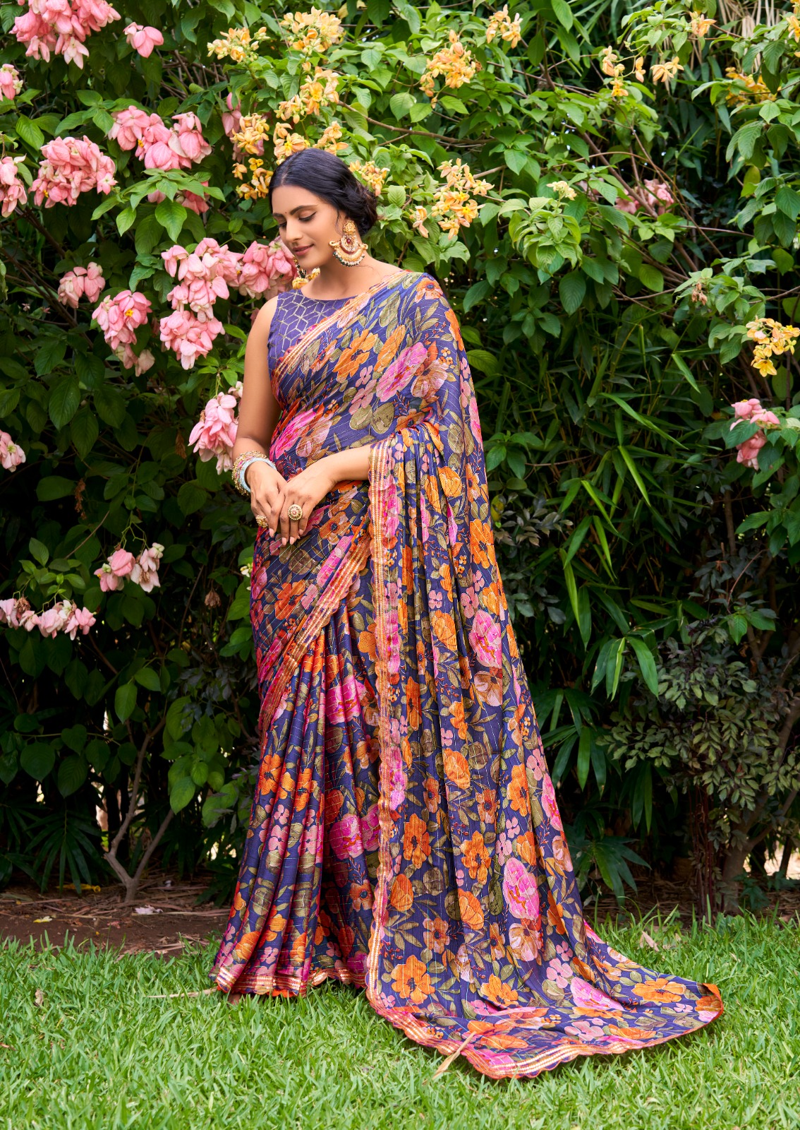 New unique 3D Velvet Chiffon With Viving Jari Pattern Embroidery Cut work Border sari for women